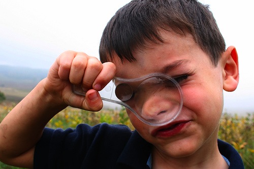 Magnifying glass kid photo by woodleywonderworks at http://www.flickr.com/photos/wwworks/1431384410/